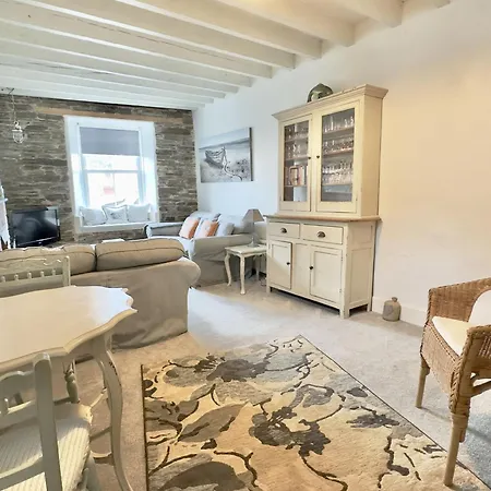 10 Mill Road Padstow